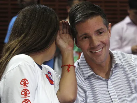 Sale a la luz silenciosa reunión de la U con Tobar