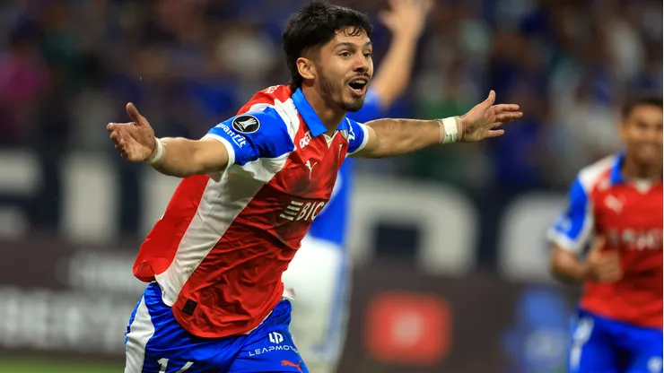 Jimmy Martínez marcó el segundo gol de la UC en Belo Horizonte.