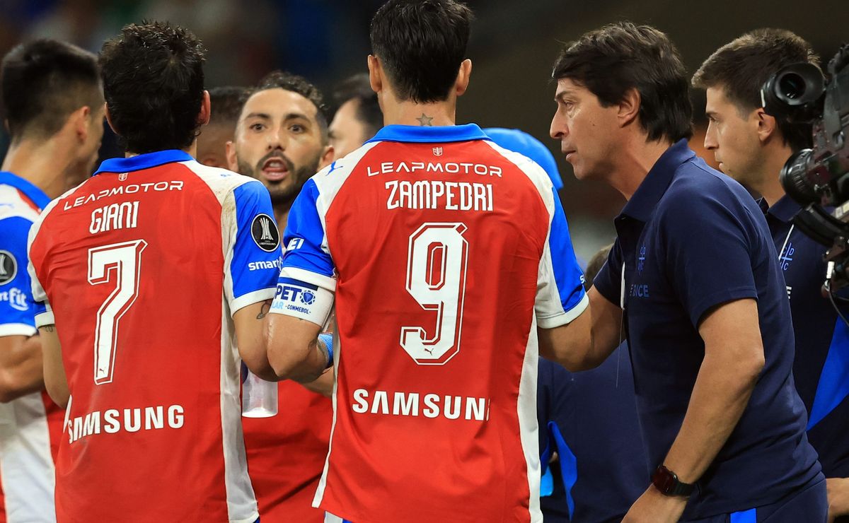 Daniel Garnero y la frase que marca el triunfazo de Católica en Libertadores: “Vamos a tener una, prepárense”