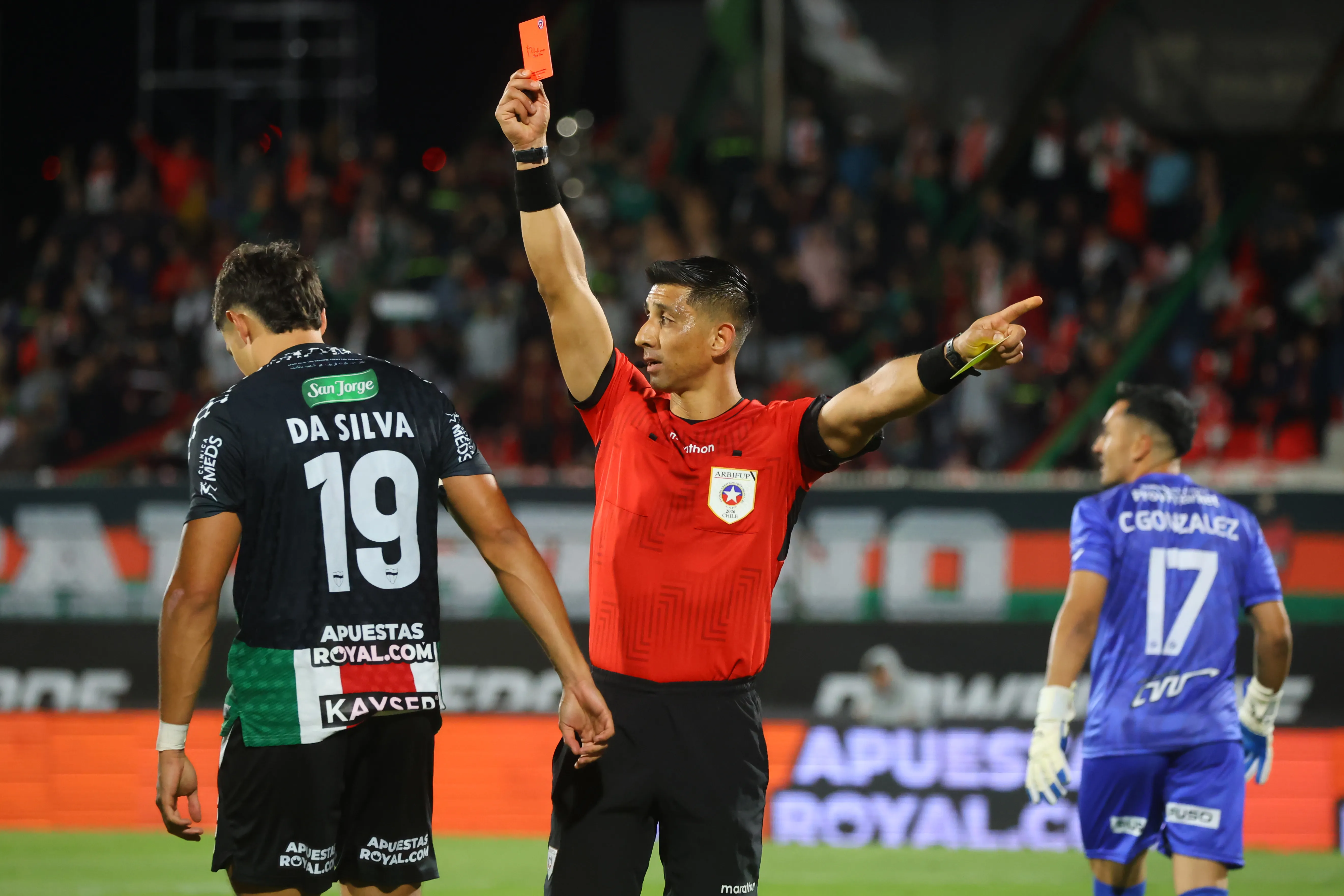 Nelson Da Silva recibió una fecha de castigo en Palestino y no jugará contra Colo Colo. Foto: Photosport.