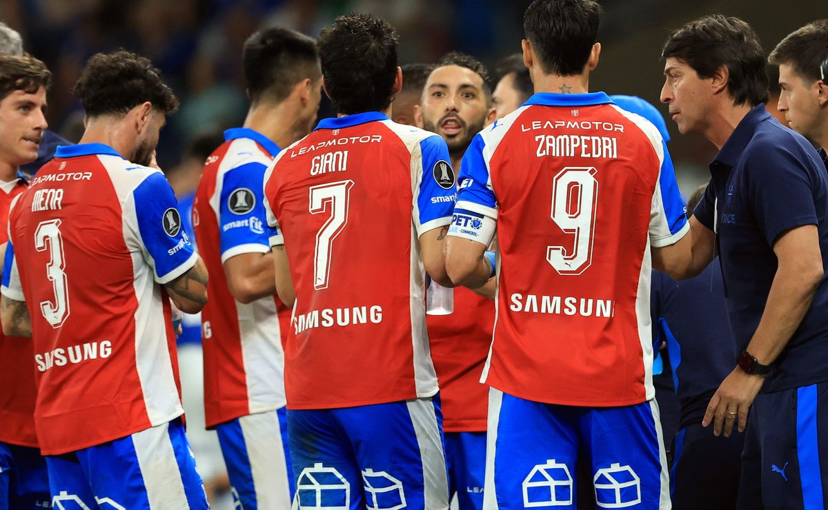 Zampedri destaca a dos figuras cruzadas tras victoria clave con Cruzeiro: “Estoy contento por ellos”