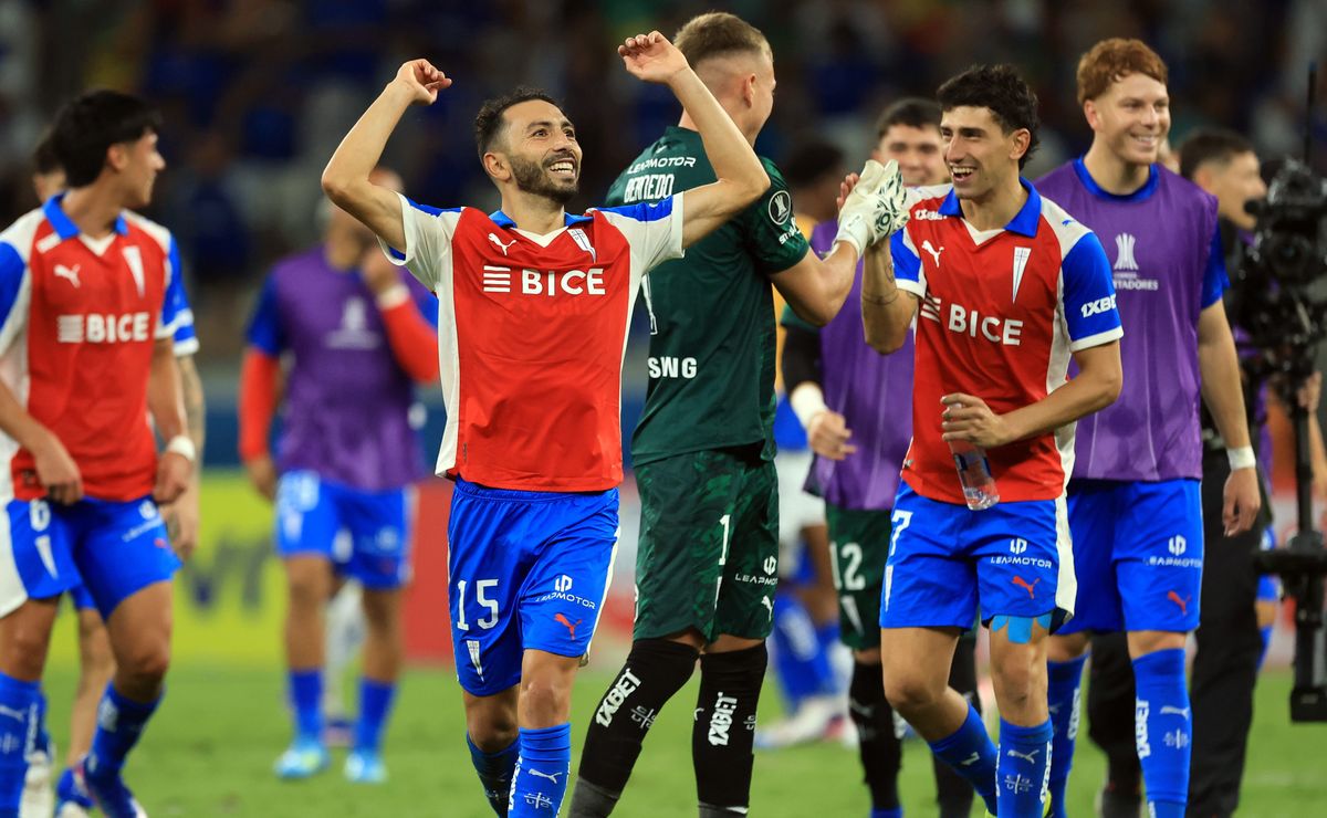 Óscar Wirth destaca el partidazo de Vicente Bernedo en hazaña de la UC en Brasil: “Inexpugnable”