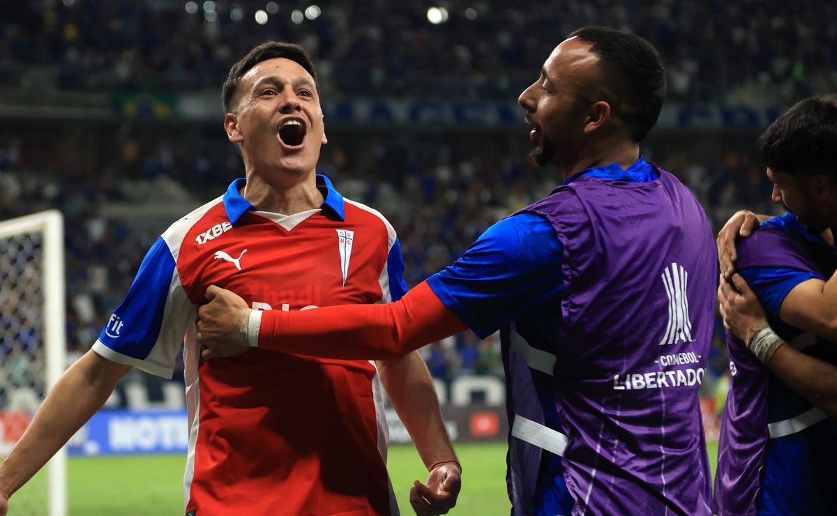 Conocido periodista se sorprende tras actuación de Zuqui en Libertadores: “Dueño del equipo”