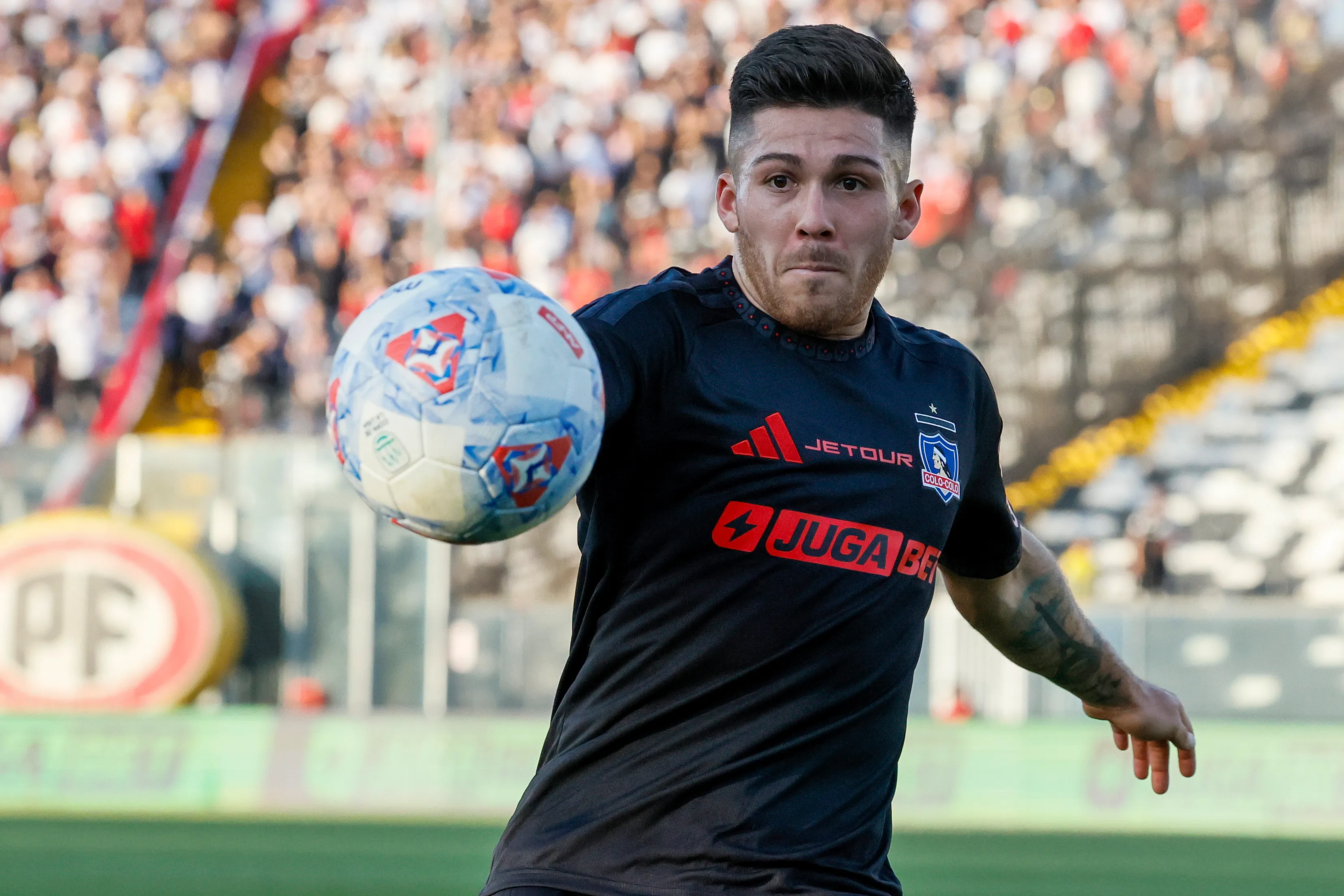 Felipe Méndez habla del presente de Colo Colo. Foto: Andres Pina/Photosport