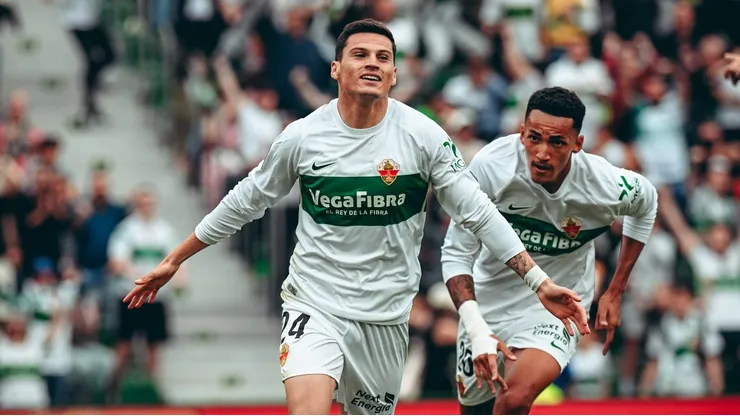 Lucas Cepeda despertó en Elche, anotó su primer gol y ahora va por la salvación.