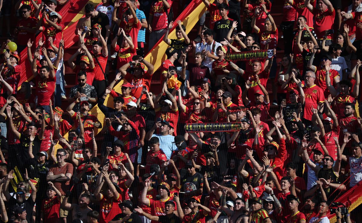 Merecido reconocimiento de Unión Española: tribuna de Santa Laura se llamará Juan Machuca