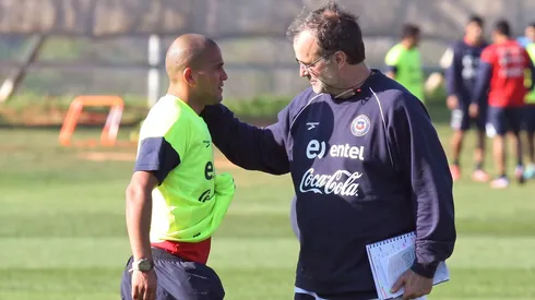 Estrecha relación entre el DT argentino y el goleador eterno de la Roja.