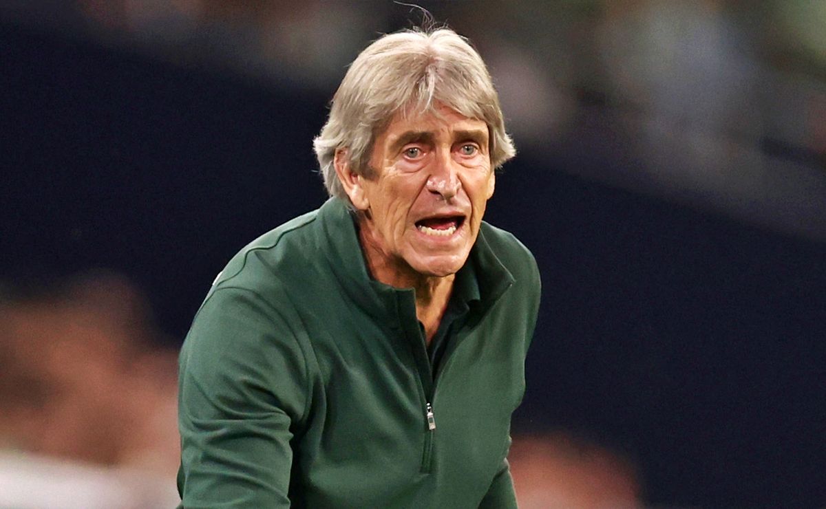 Lo quieren afuera: La furia de los hinchas del Betis con Pellegrini tras papelón en la Europa League