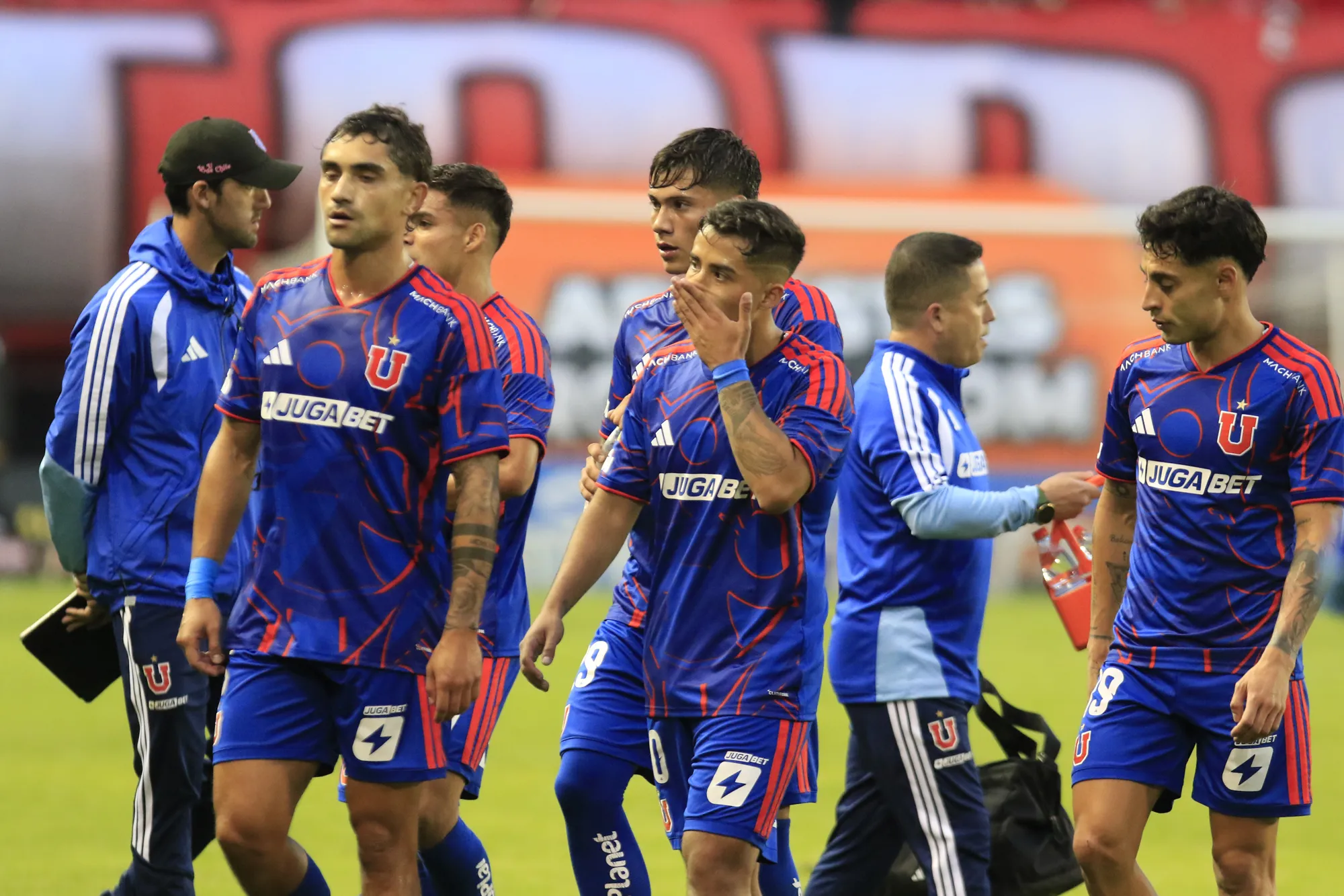 Galaz y Maza quedan libres de polvo y paja tras polémico arbitraje de Ñublense versus Universidad de Chile.