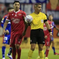 Furia en la U: árbitros ante Ñublense sin castigos, uno al VAR de Colo Colo