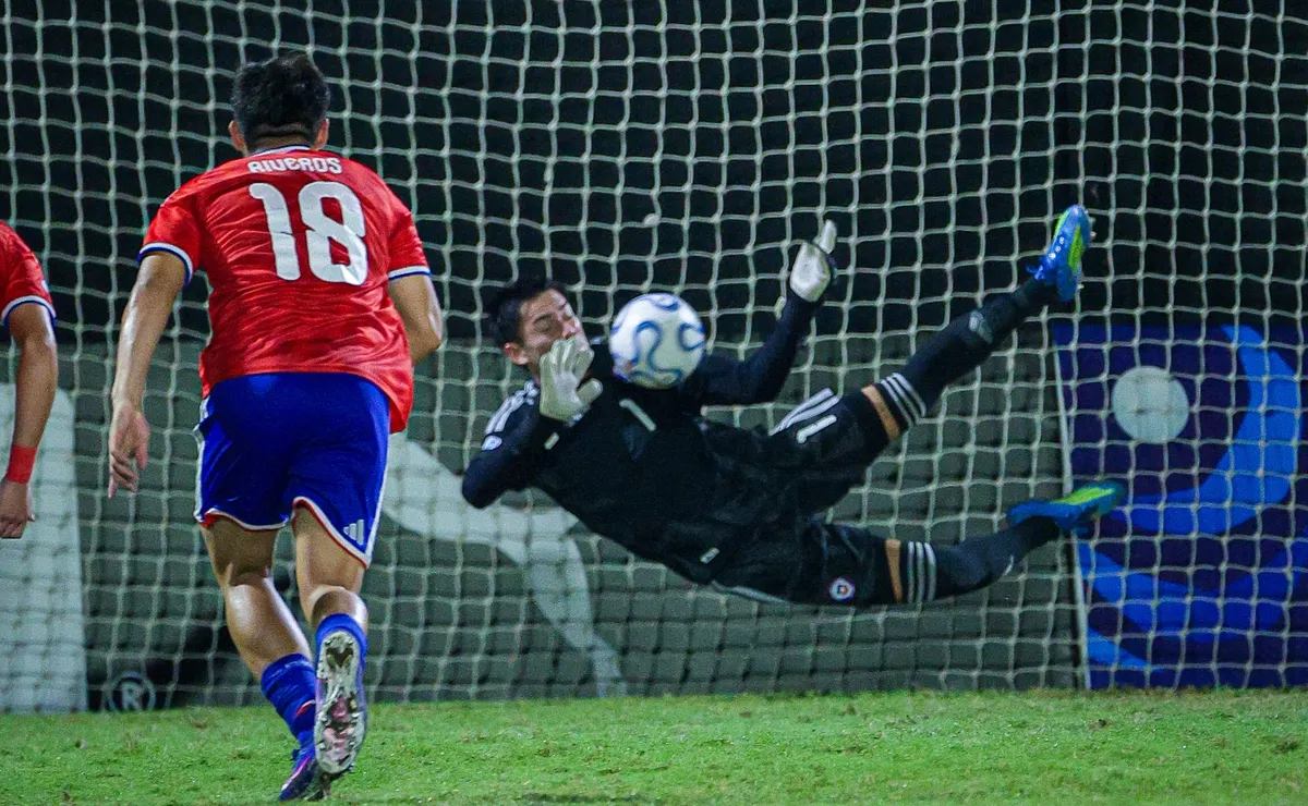 Vicente Villegas, arquero de 16 años en su segundo Mundial