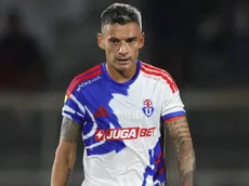 ¡Malas noticias para la U! confirman baja de Charles Aránguiz