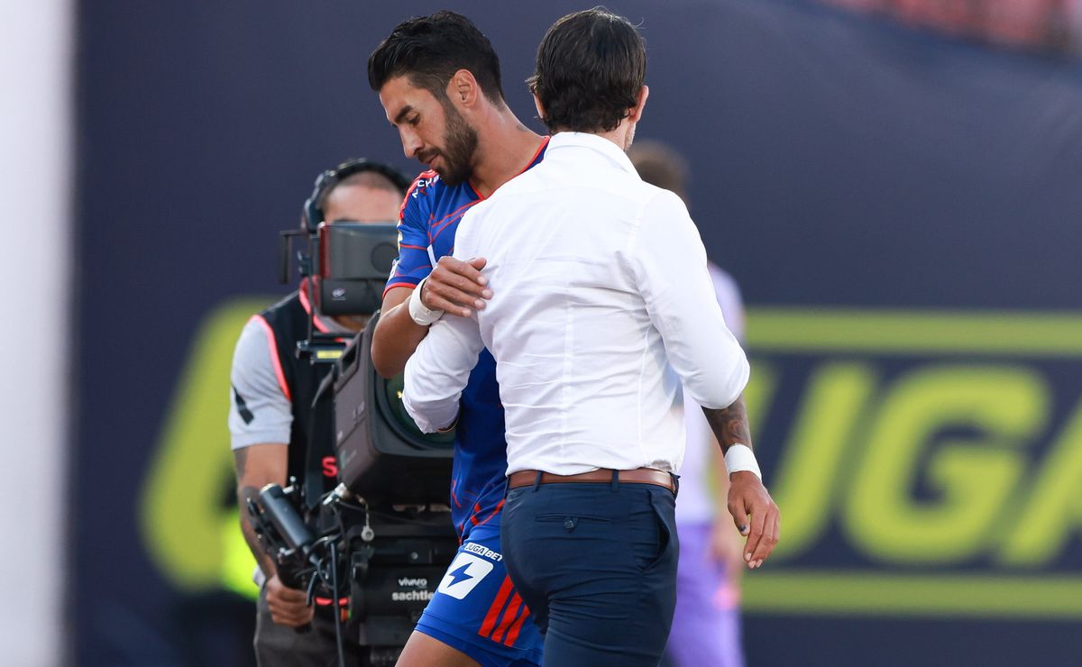 Fernando Gago se sincera sobre la sequía goleadora de Juan Martín Lucero en la U