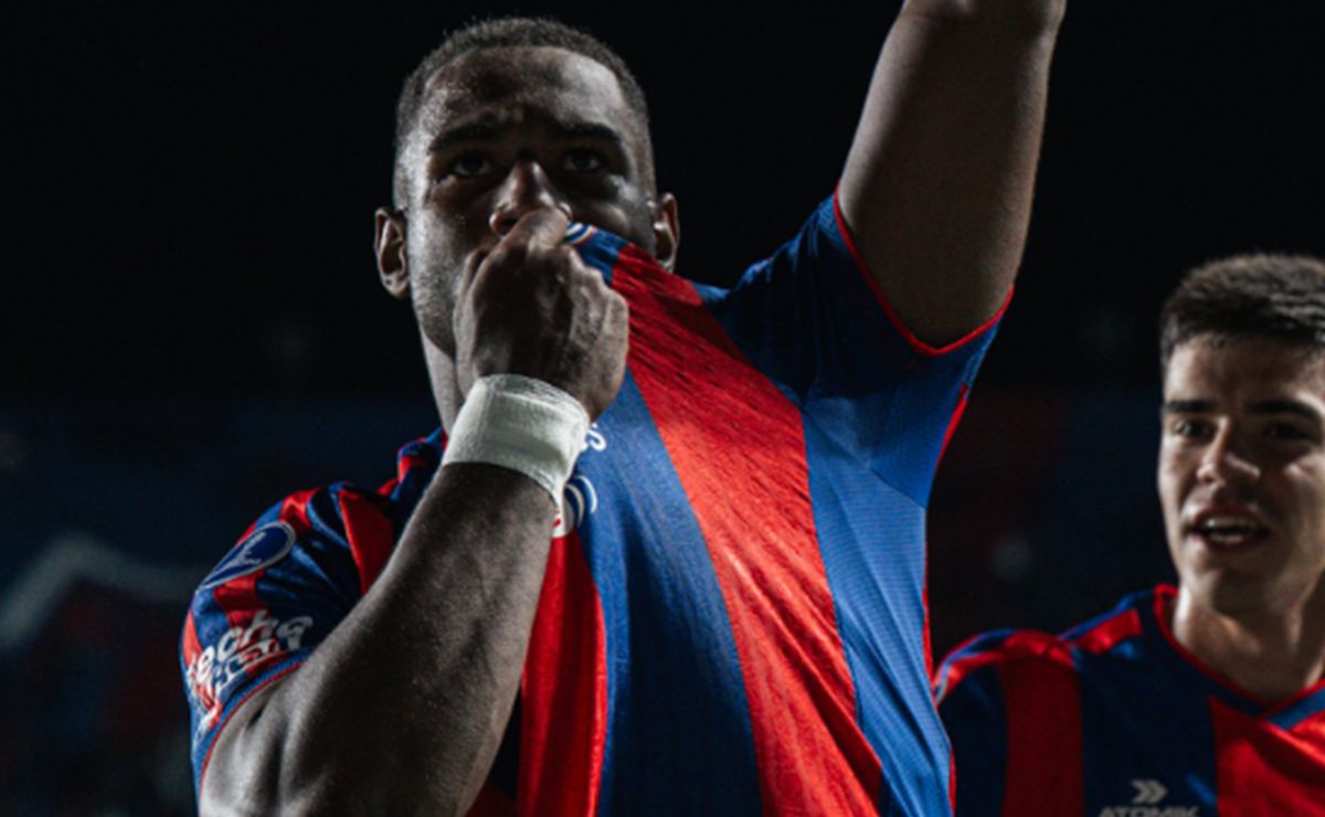 Figura de San Lorenzo queda loco con Gustavo Álvarez tras vencer a Cuenca: “Nos dio tranquilidad y seguridad para jugar”