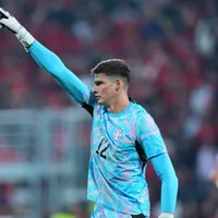 Portero que sueña jugar el Mundial alucina con ex DT de U de Chile