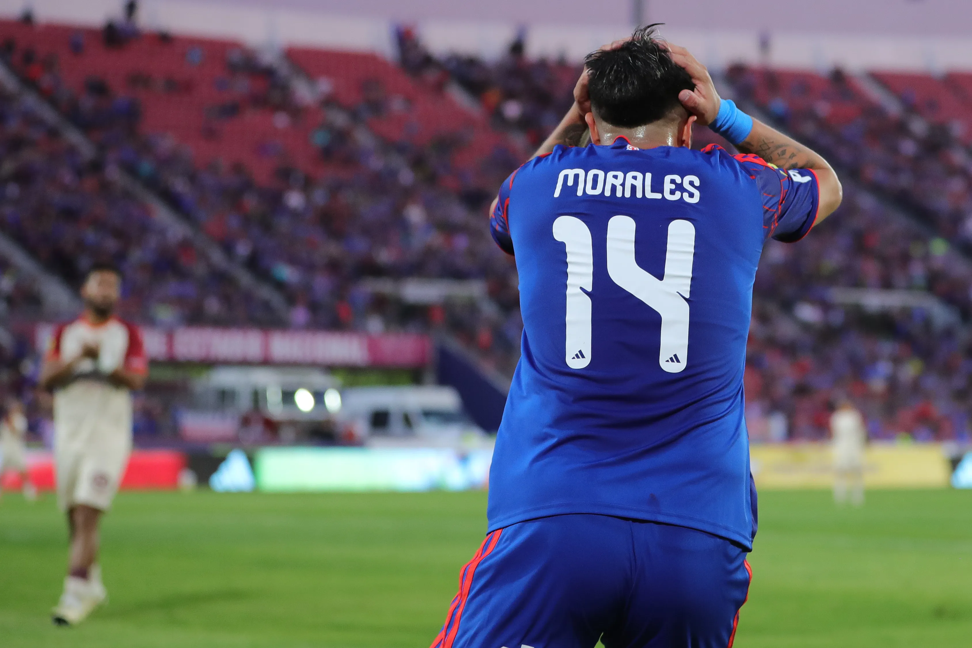 Marcelo Morales no jugará ante Everton. ¿Podrá estar en el Clásico Universitario? (Felipe Zanca/Photosport).