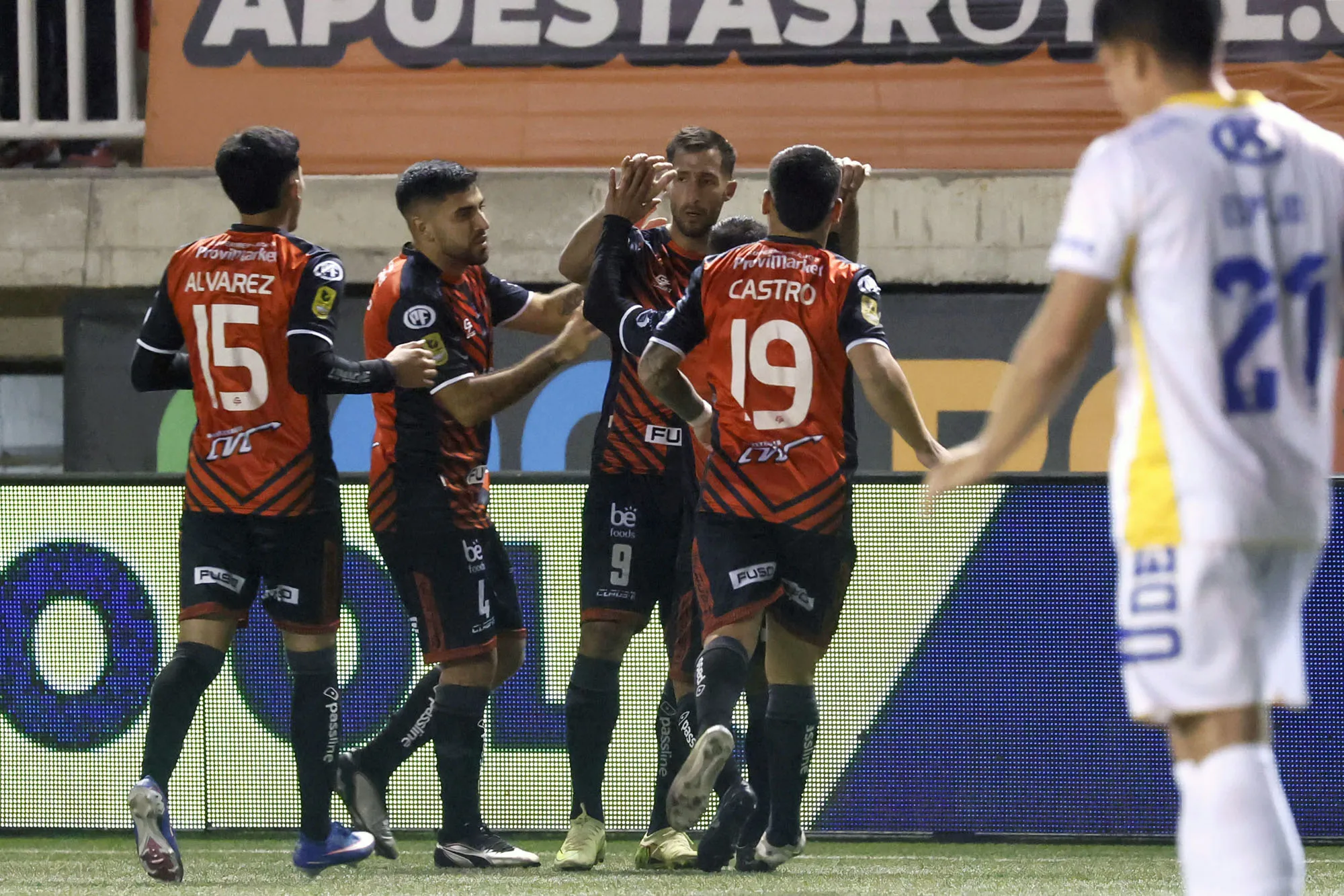 Goleada de Limache contra UdeConce con Popín Castro figura: le quita la punta de la tabla a Colo Colo.