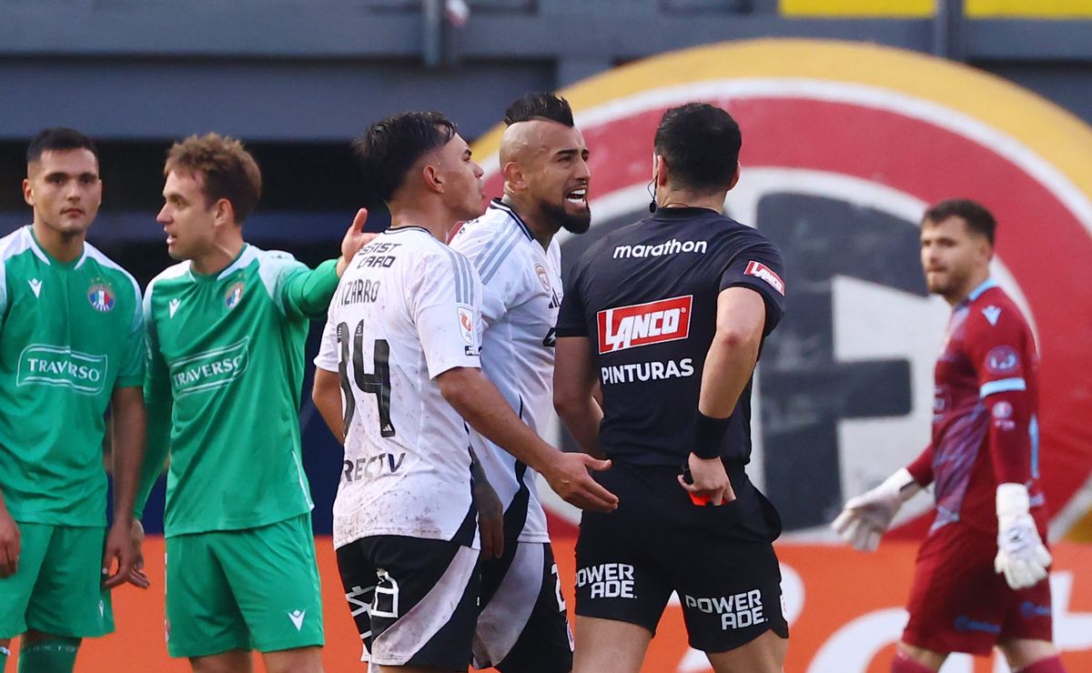 El duro reencuentro de Arturo Vidal con su “férreo enemigo” en el duelo ante Palestino