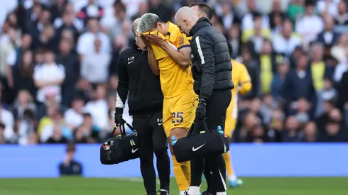 Diego Gómez abandonó la cancha entre lágrimas.