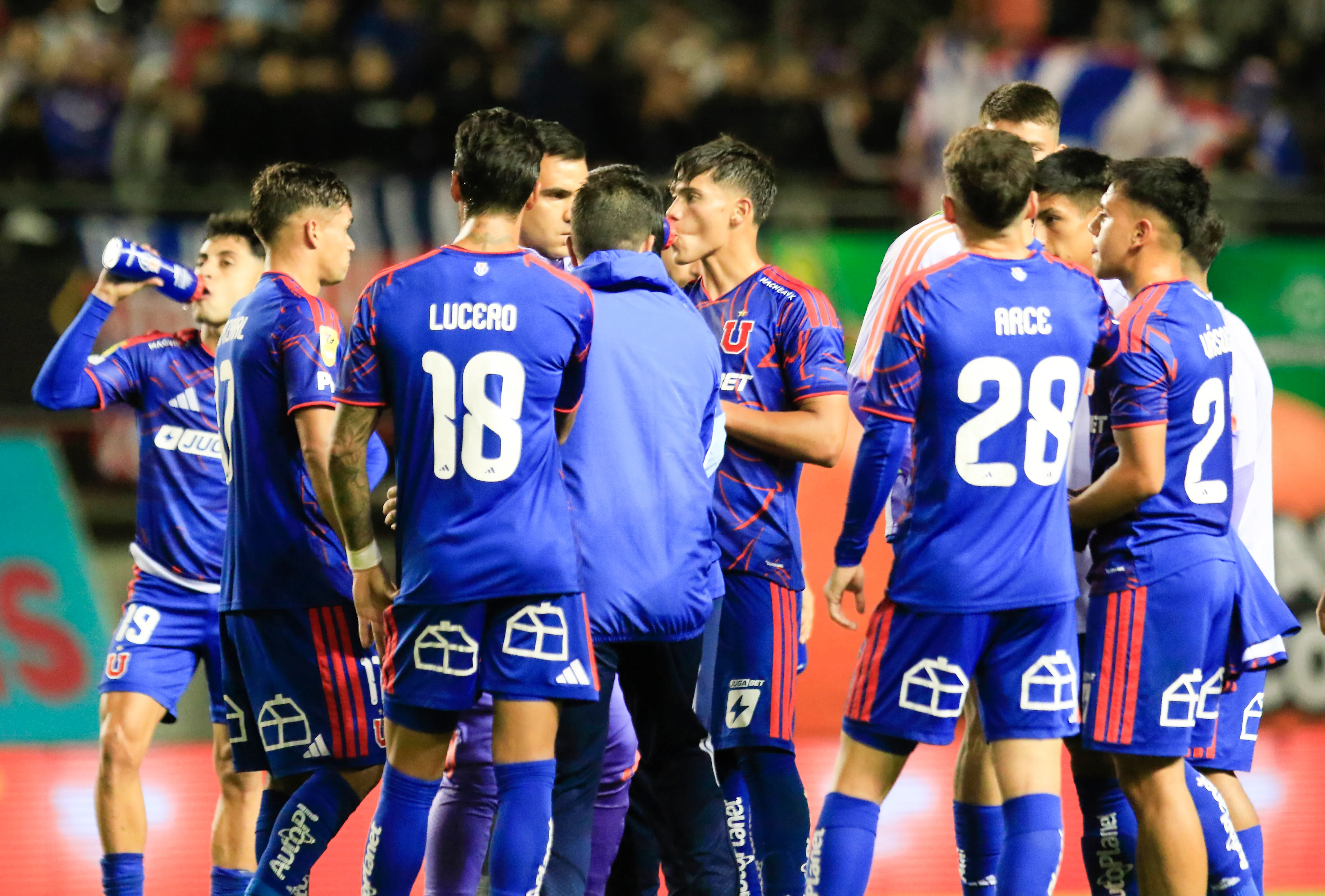 La U viene de perder en Chillán. Foto: Jose Robles/Photosport