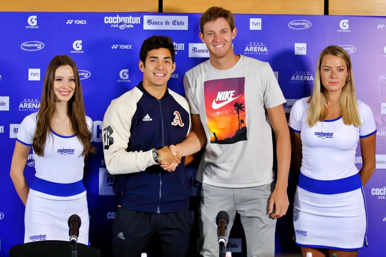 Nicolás Jarry y Cristian Garin por un lugar en Masters 1000 de Madrid (Photosport)