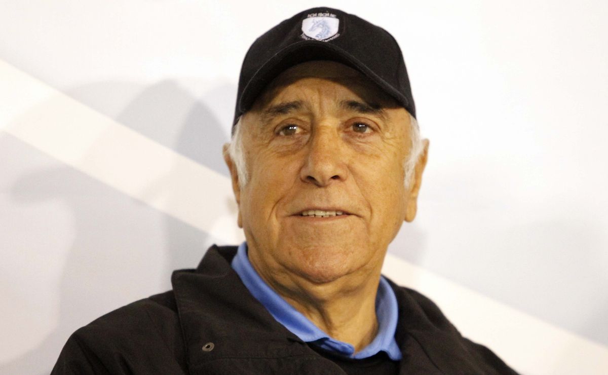 Todo por gol de Vargas: Exjugador revela que casi “se agarra a combos” con Nelson Acosta