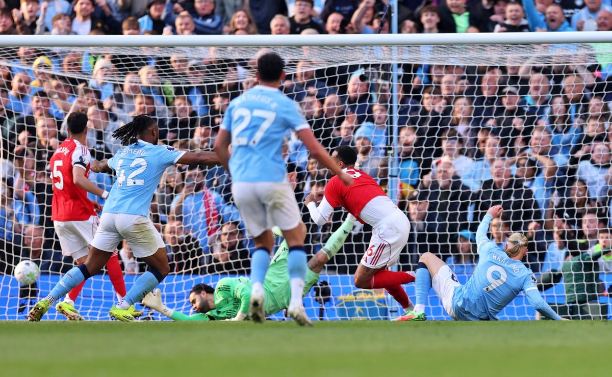 Tabla de Premier League: Manchester City alcanza al Arsenal en pelea por el título