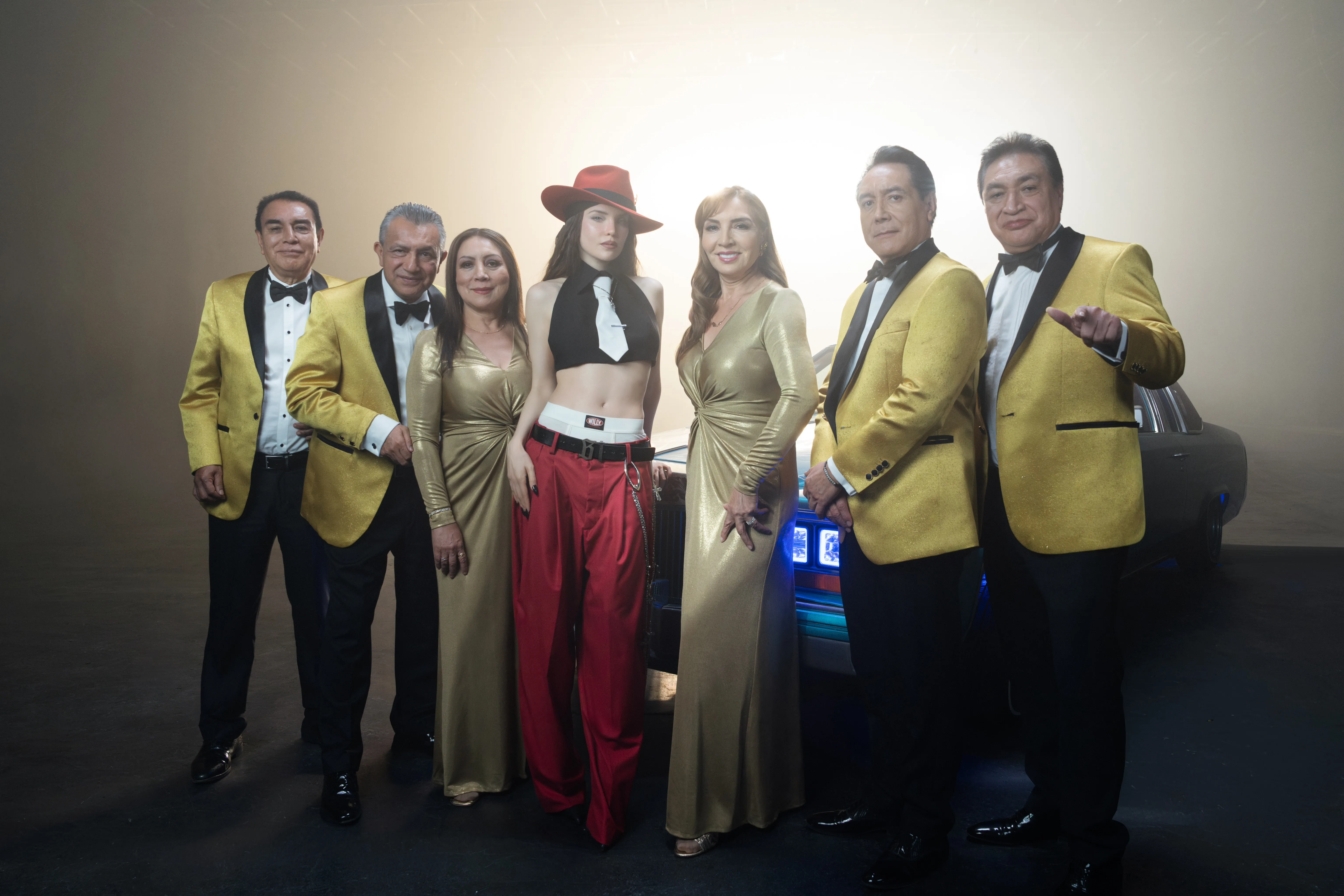 Los Ángeles Azul y Belinda en el lanzamiento del Mundial 2026. Foto: FIFA.