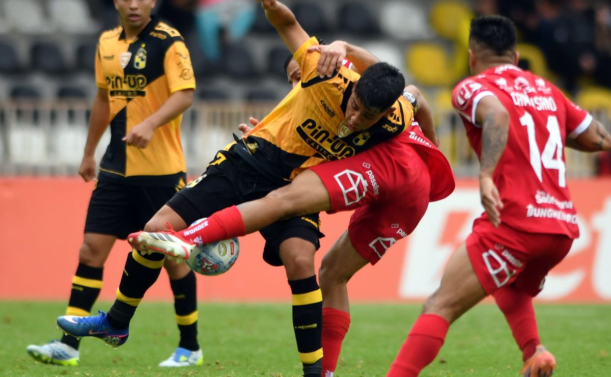 Tabla actualizada: Ñublense sigue en racha y le arrebata triunfo a Coquimbo Unido