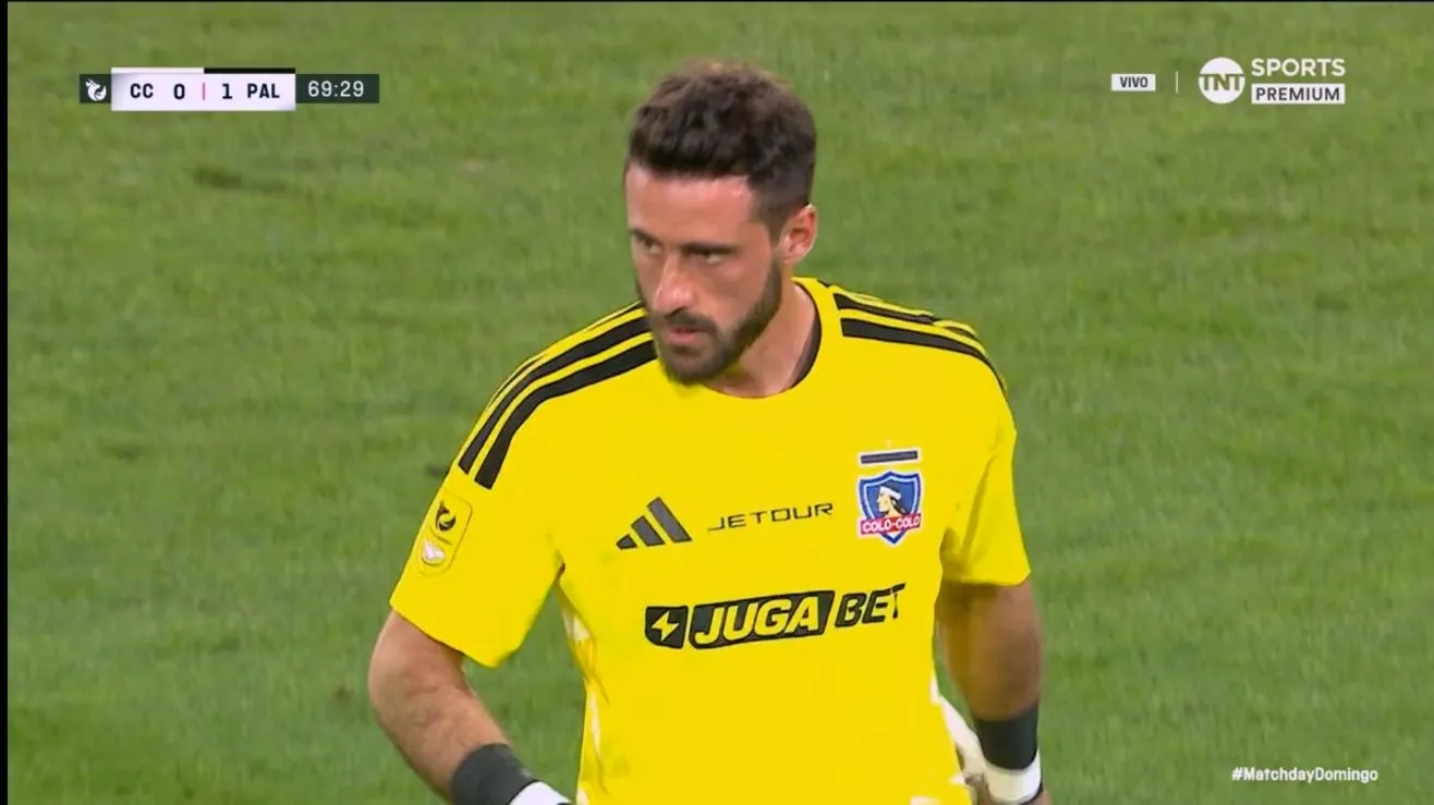 Fernando De Paul salió con mucho dolor en Colo Colo.