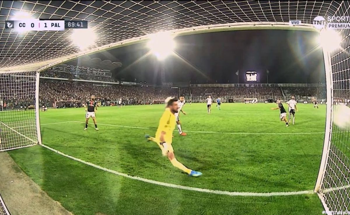 La durísima lesión de Fernando de Paul en Colo Colo: debutó un juvenil