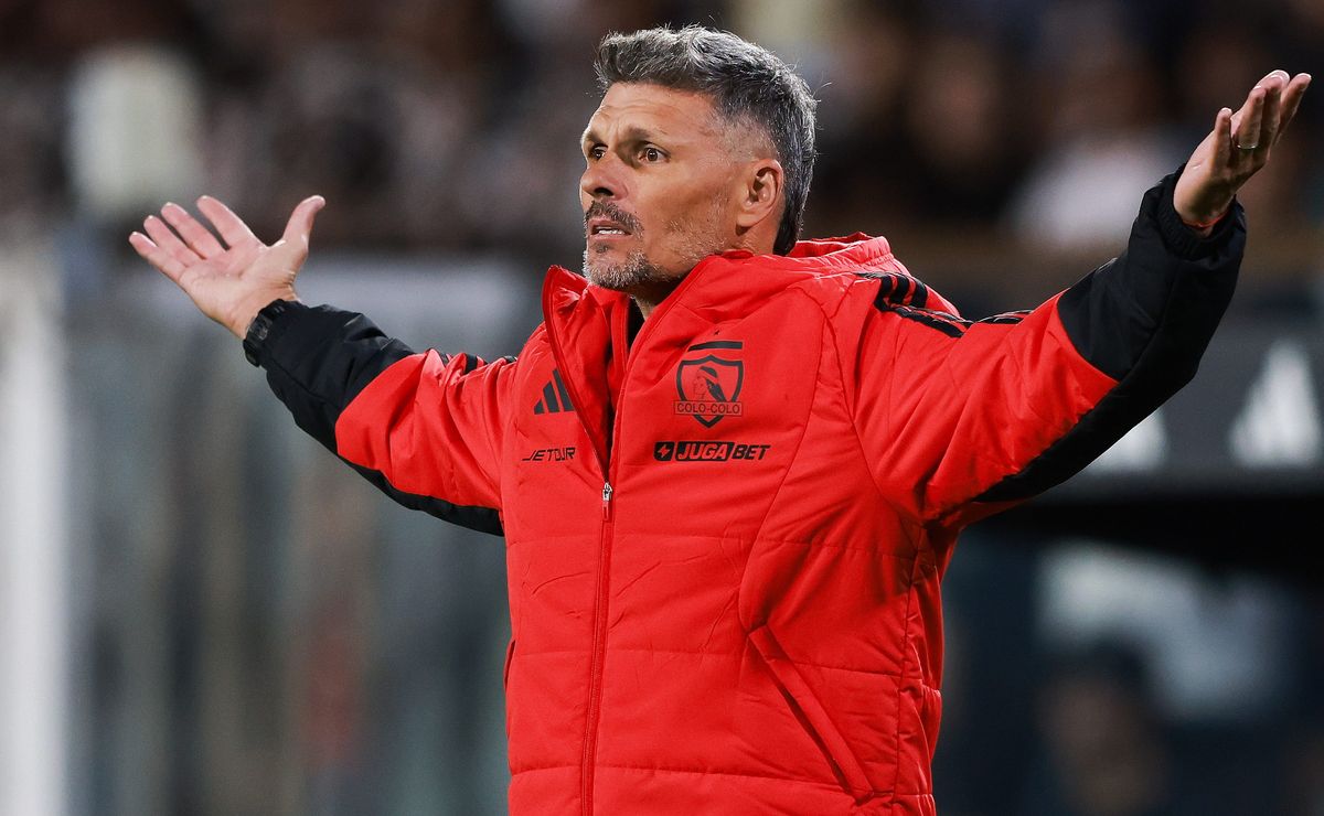 Tras derrota ante Palestino: La estadística que condena a Fernando Ortiz en Colo Colo