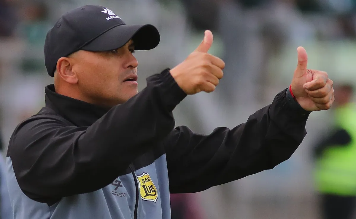 Chupete Suazo elogia debut de Juan Ignacio Tello en San Luis vs Iquique