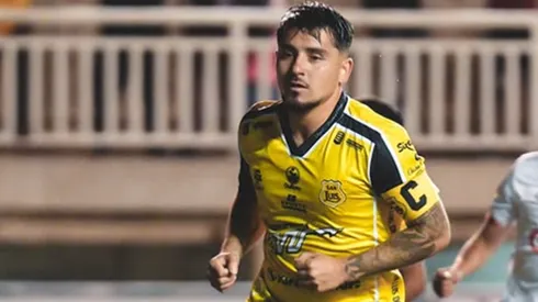 Sebastián Parada recibió tremendos elogios del Chupete Suazo. Y así los respondió.