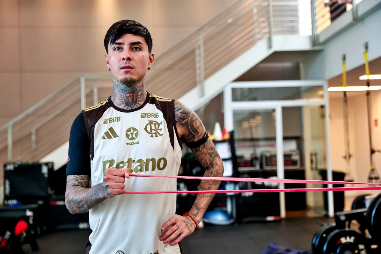 Erick Pulgar se recupera de su lesión en el hombro derecho (Gilvan de Souza/Flamengo)