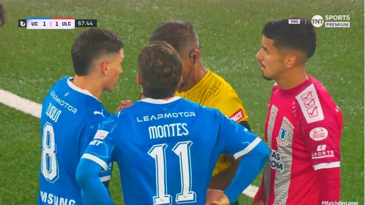 Clemente Montes recibió dos amarillas y se fue expulsado.