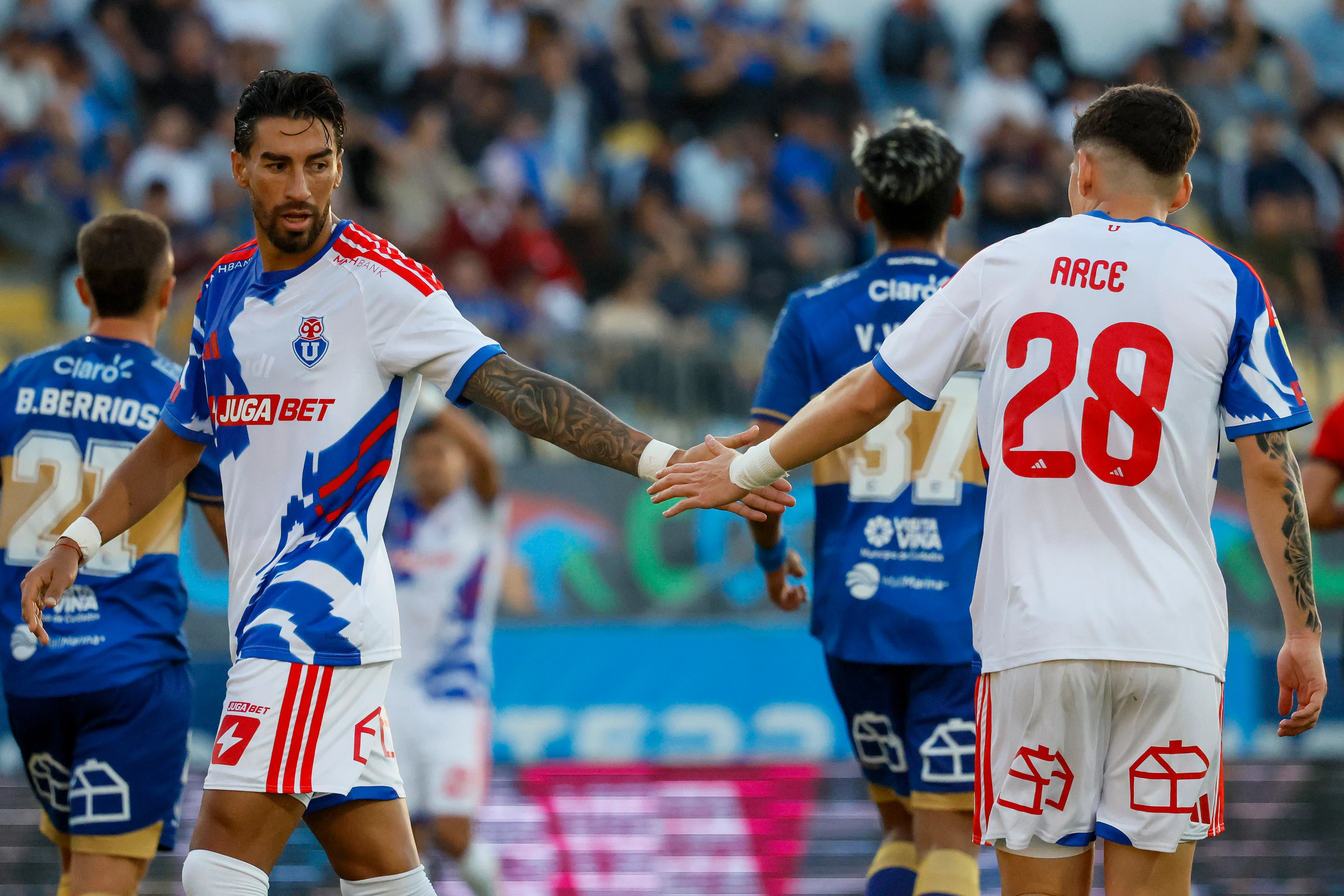 Juan Martín Lucero volvió a la titularidad, pero encontró el gol para U. de Chile | Photosport