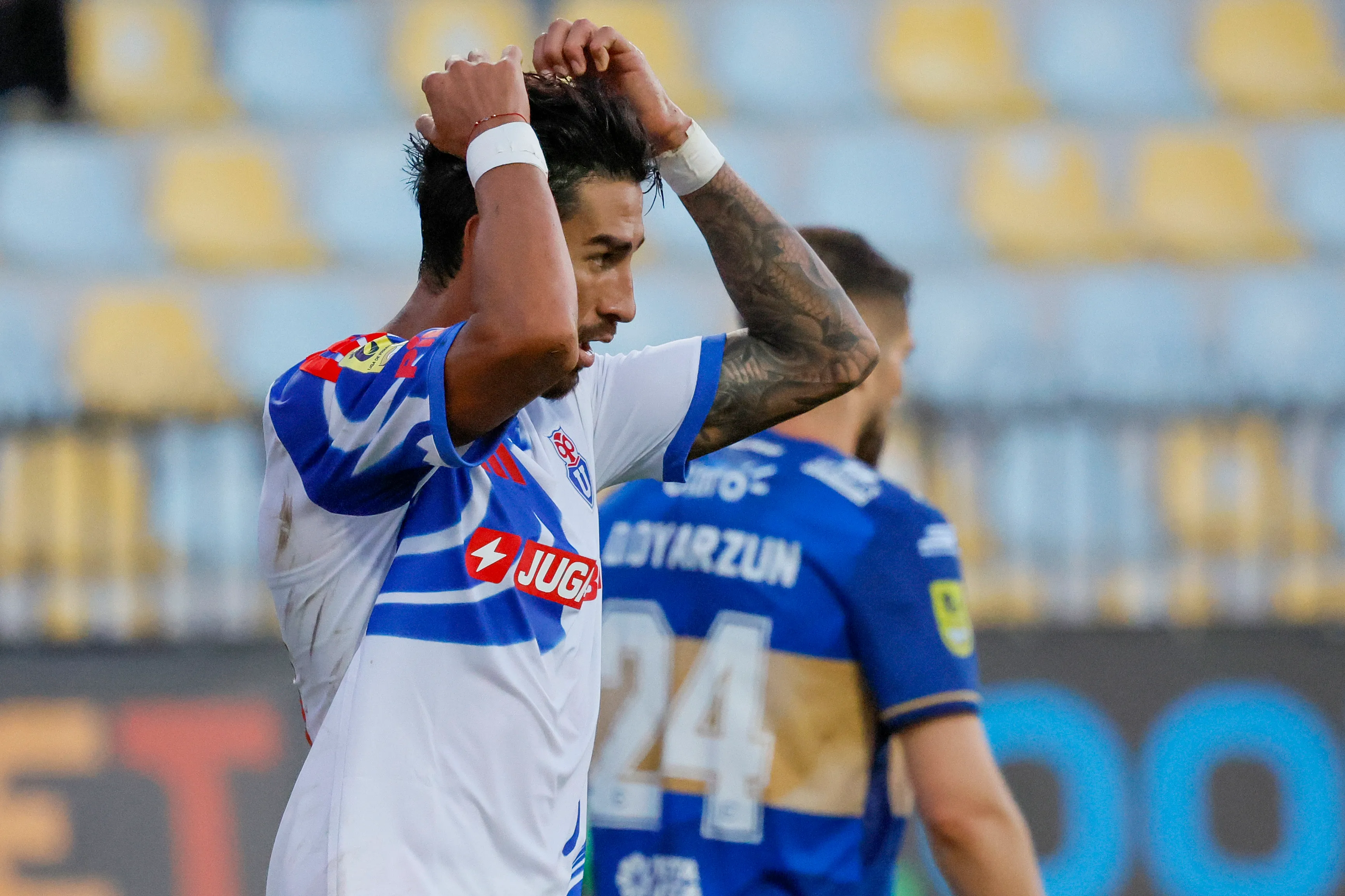 Juan Martín Lucero no logra ser protagonista en la U. Foto: Andres Pina/Photosport