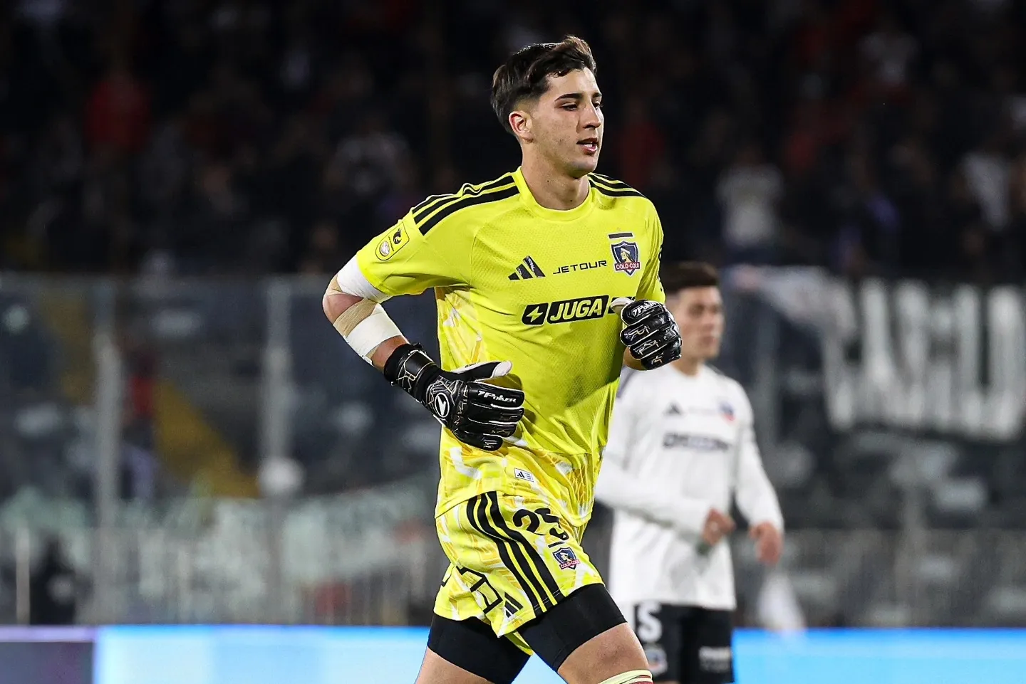 Gabriel Maureira debutó profesionalmente en el arco del Cacique el pasado domingo. | Foto: Colo Colo. 