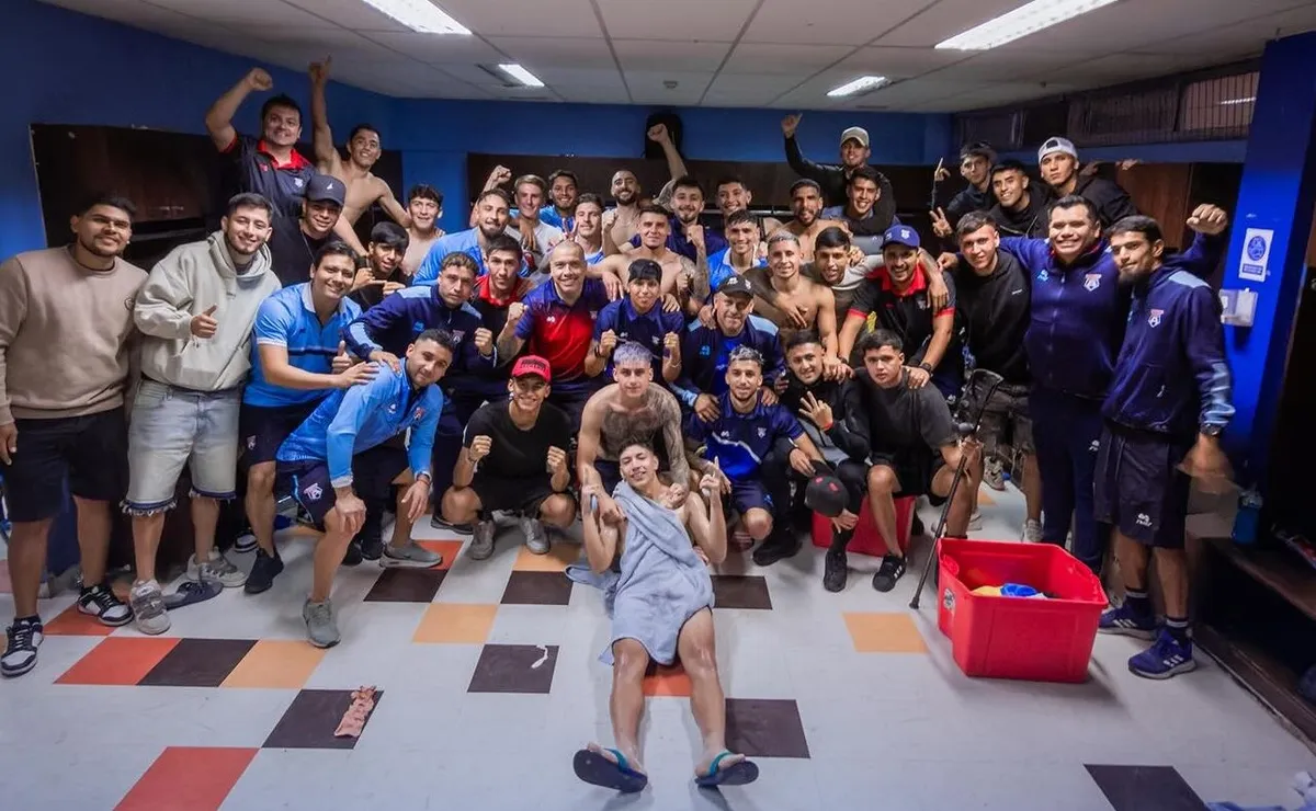 DT alaba a su sucesor invicto en la Primera B