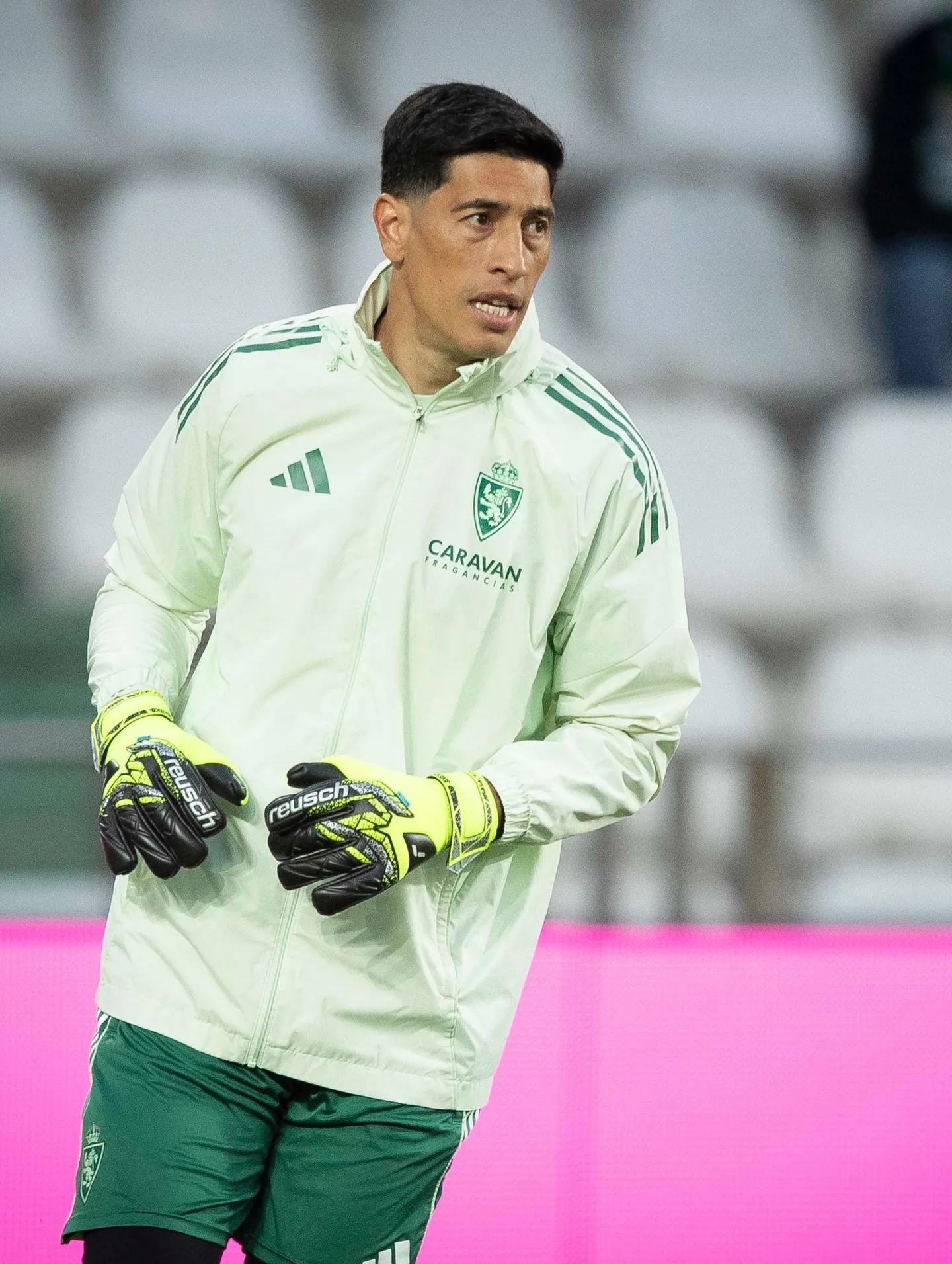 Esteban Andrada no lo pasa bien luego de haber sonado en Colo Colo. Foto: Real Zaragoza.