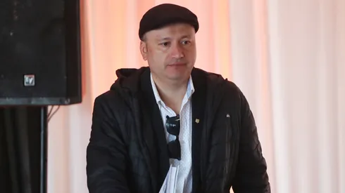 Valladares y el CSyD sale al cruce de Mosa en Colo Colo.