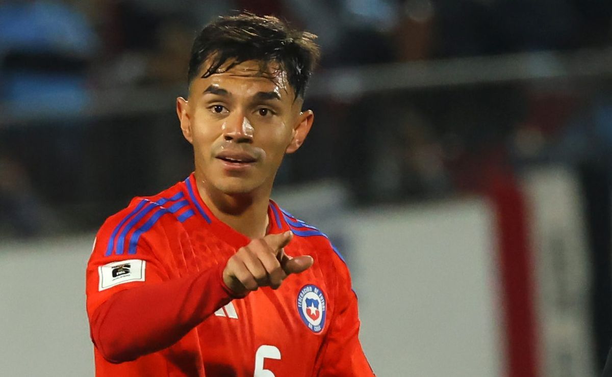 Reportan que Vicente Pizarro es seguido por una máquina de hacer dinero en la Premier League de Inglaterra: “Lo fueron a ver”