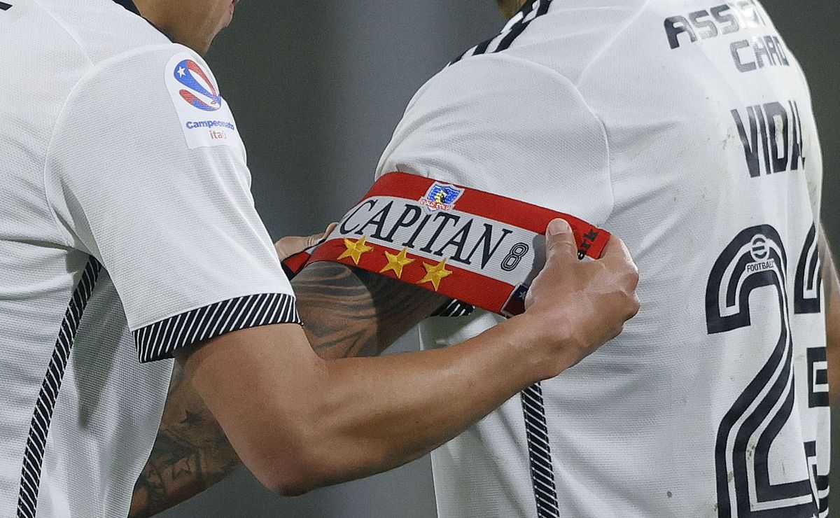 Ex DT de Colo Colo le baja el pulgar a Vidal y Correa como posibles capitanes de Colo Colo