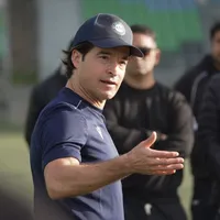 Su papá fue ícono de Colo Colo, él jugó en la UC y quiere dirigir pronto