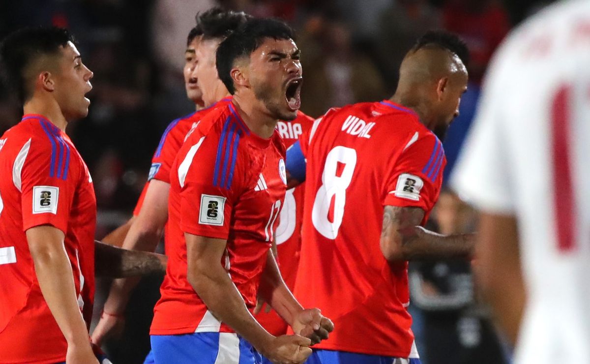 Gabriel Suazo manda brutal palo a compañeros en Chile por las redes sociales: “Yo lo he visto”