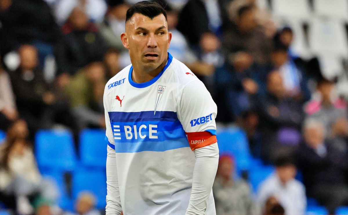 La encrucijada de Gary Medel en Católica: ¿Clásico Universitario o Copa Libertadores?