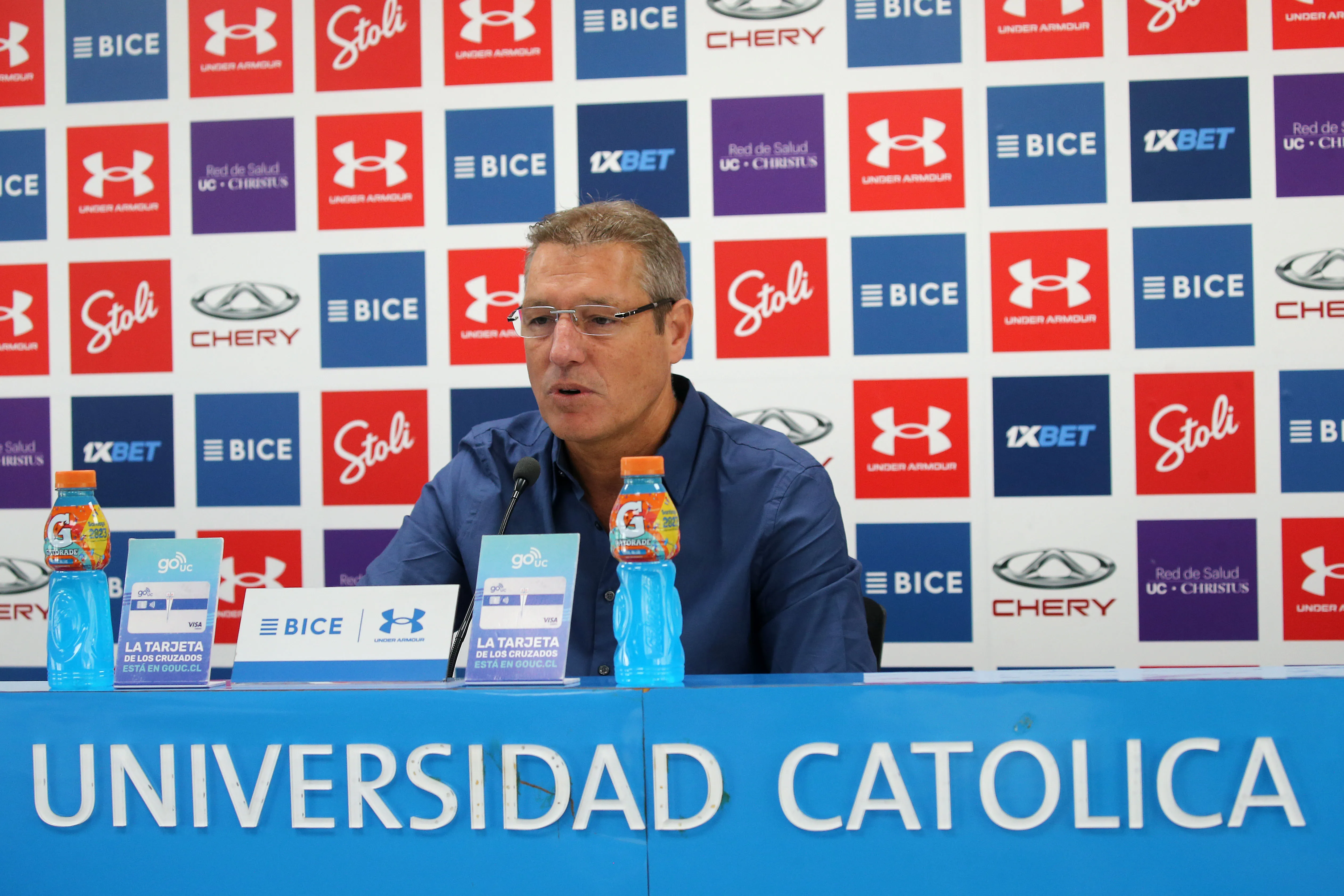 Tati Buljubasich podría salir de la gerencia deportiva con el nuevo ciclo de Cruzados | Photosport