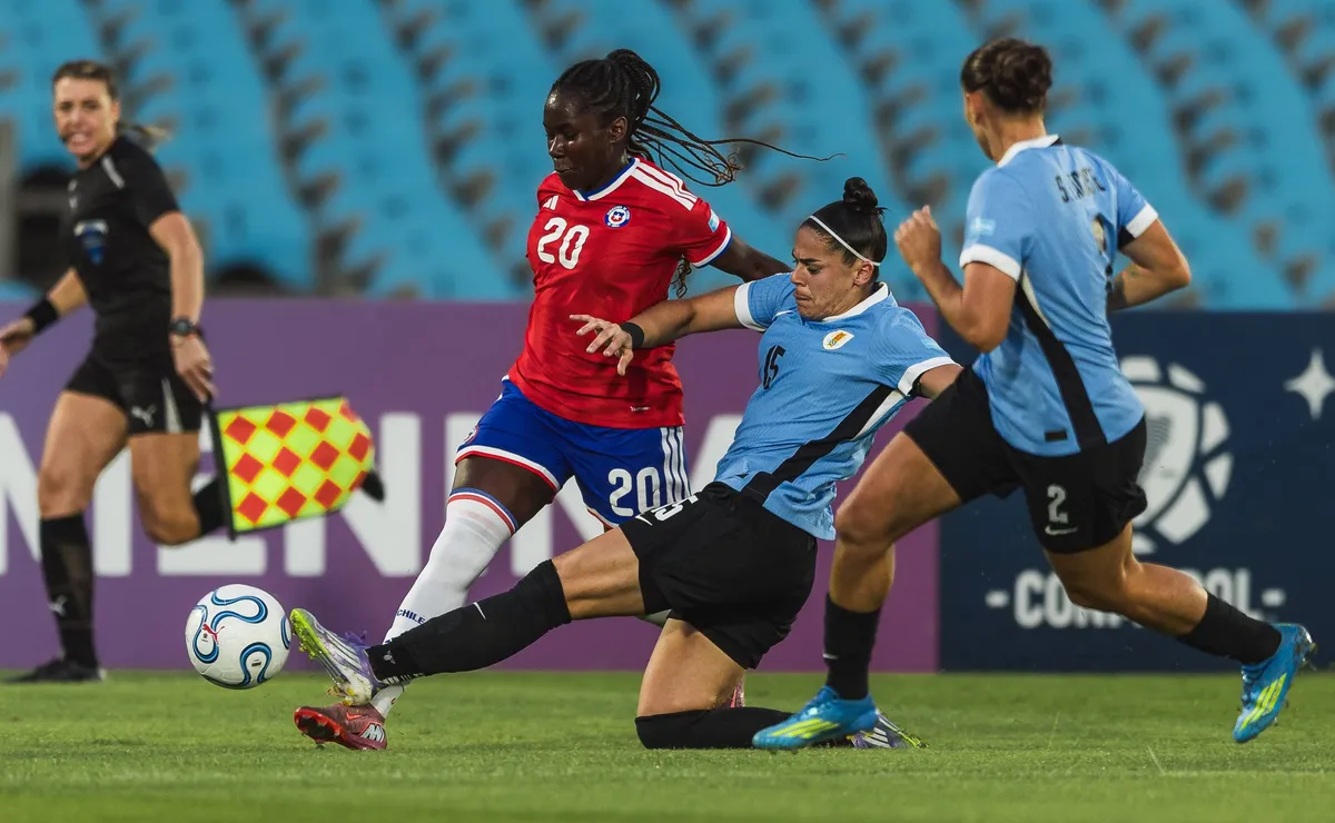 Conmebol reconoce a Mary Valencia como una de las mejores en la Liga de Naciones