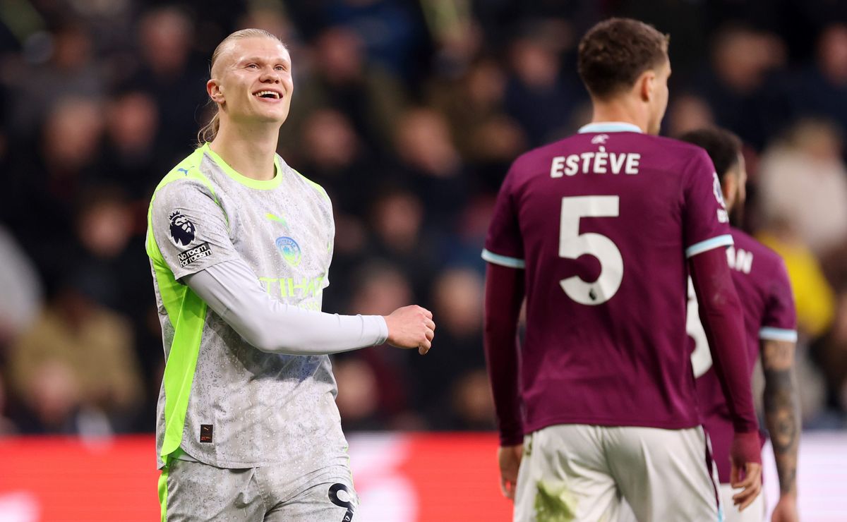Manchester City remece la Premier League: vence al Burnley, baja al Arsenal y es líder de la tabla